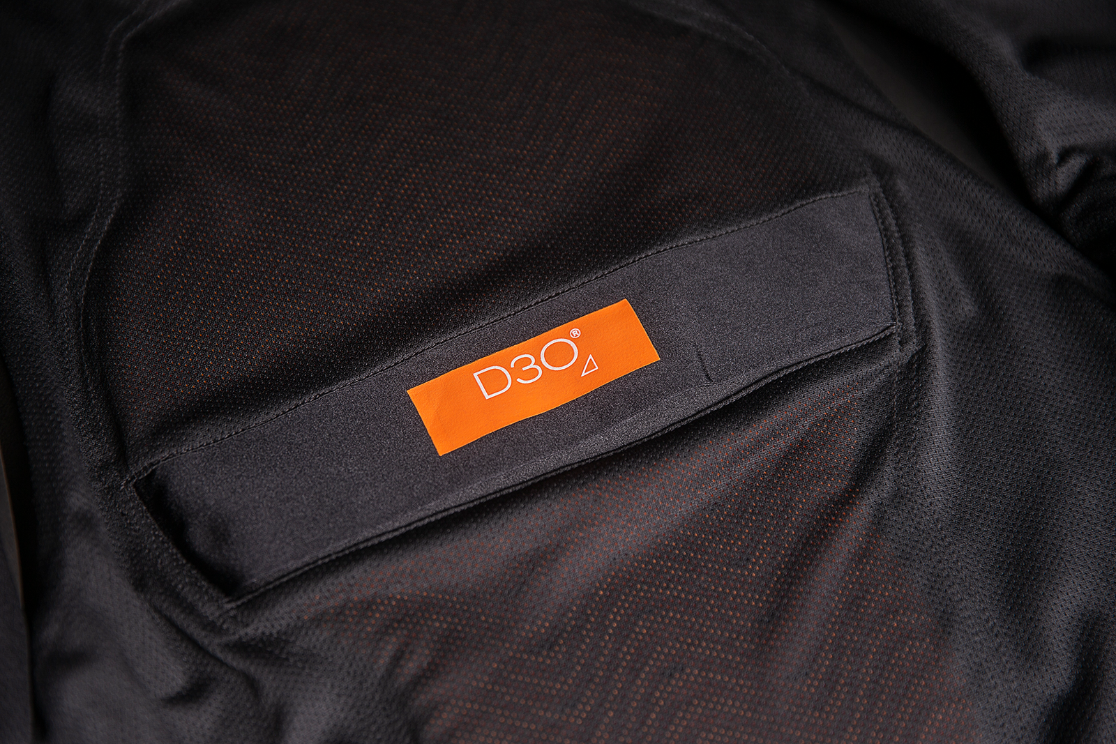 17595641-1414-4e3e-a174-cbabc83c0abc Icon - Backlot Vest - Black