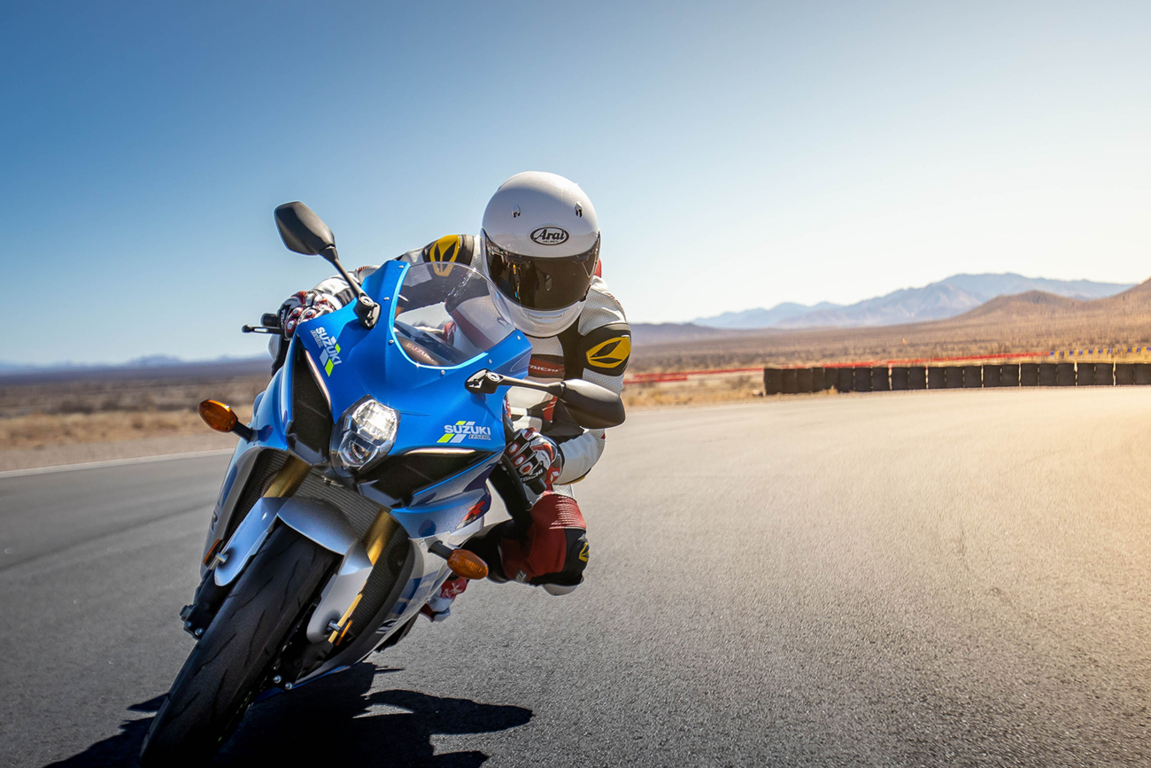 713F557C-15EA-47F5-BA6C-8651D96631F6 Arai Helmets - Contour-X Helmet - Solid - Diamond White - 2XL