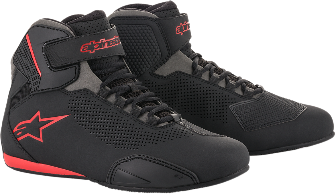 CDCDBAA6-C8A0-4E98-81D6-A5FC625966FF Alpinestars - Sektor Vented Shoes - Black/Gray/Red