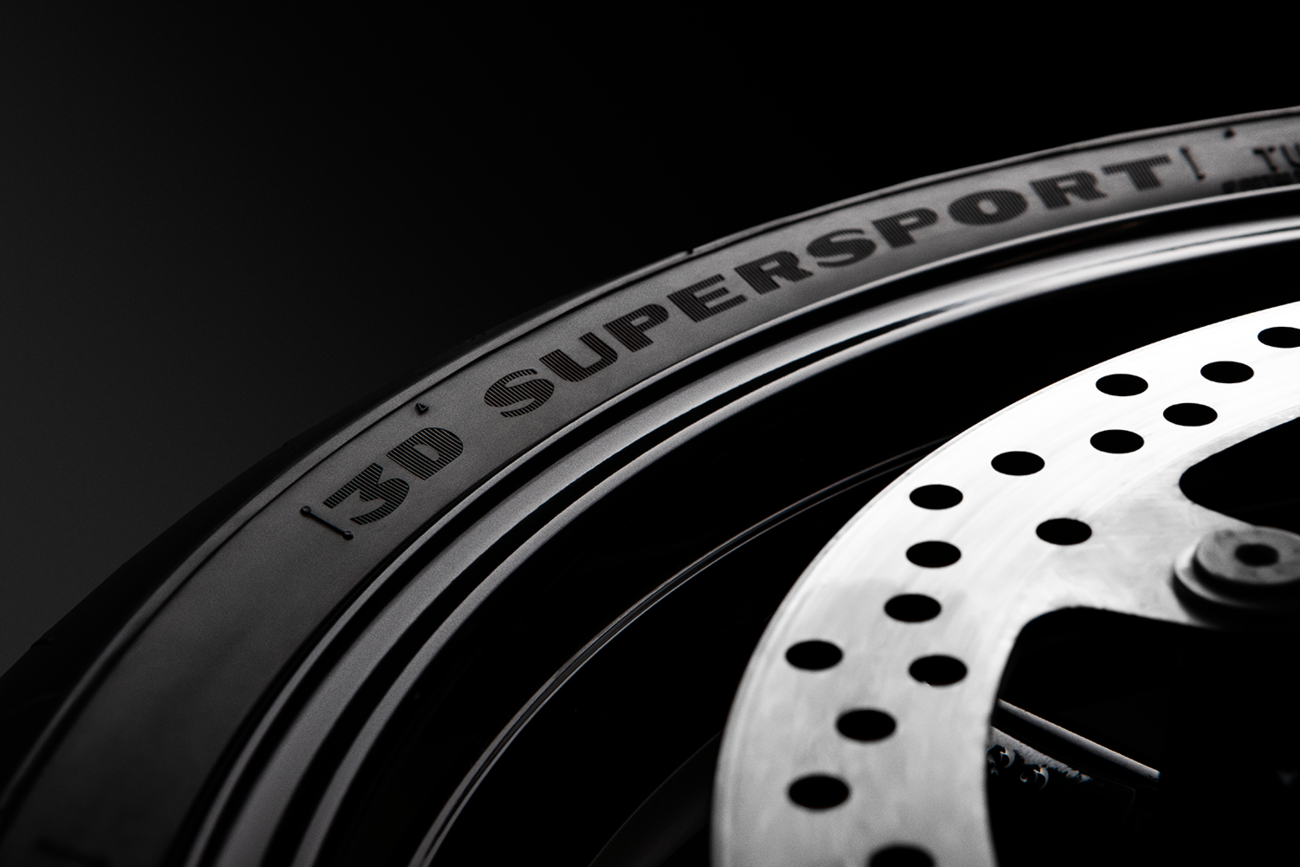 DA3E715D-220A-4ACC-887A-8E018DC44201 Avon - Tire - 3D Supersport - Rear - 180/60ZR17 - (75W)