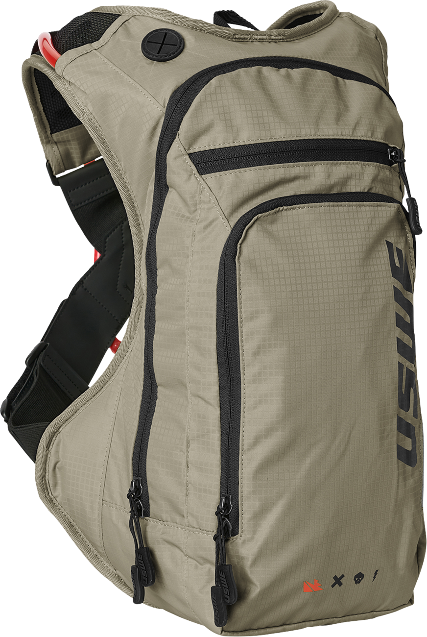 8C9AEAB2-F7B8-48EB-A47A-458EC3E5E65F Uswe - Outlander Hydration Pack - 9L - Sand
