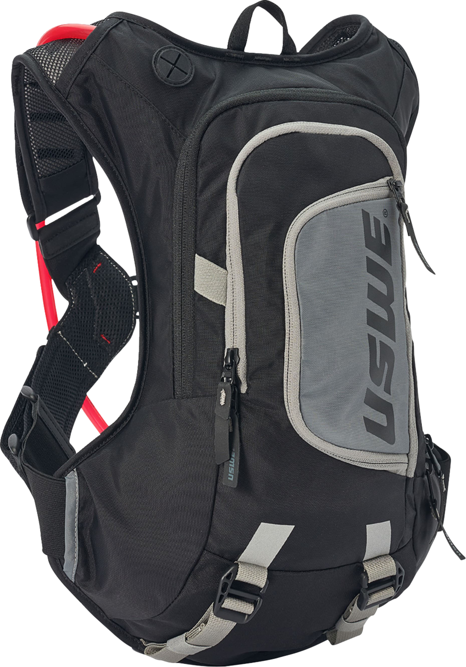 8F9C15B6-D19D-4AC2-9003-E429381FBB72 Uswe - Moto Hydration Pack - 8L - Black/Gray